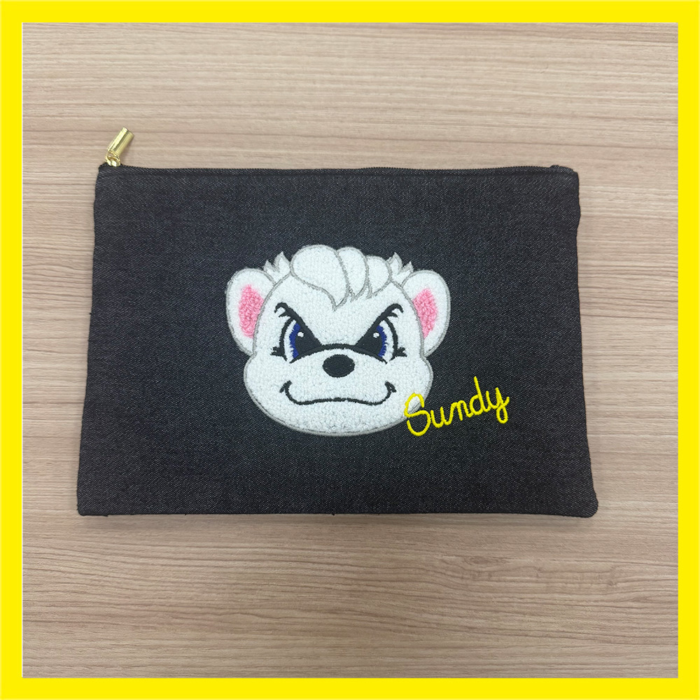 サンディーサガラ刺繍ポーチ 詳細画像 ‐ 2